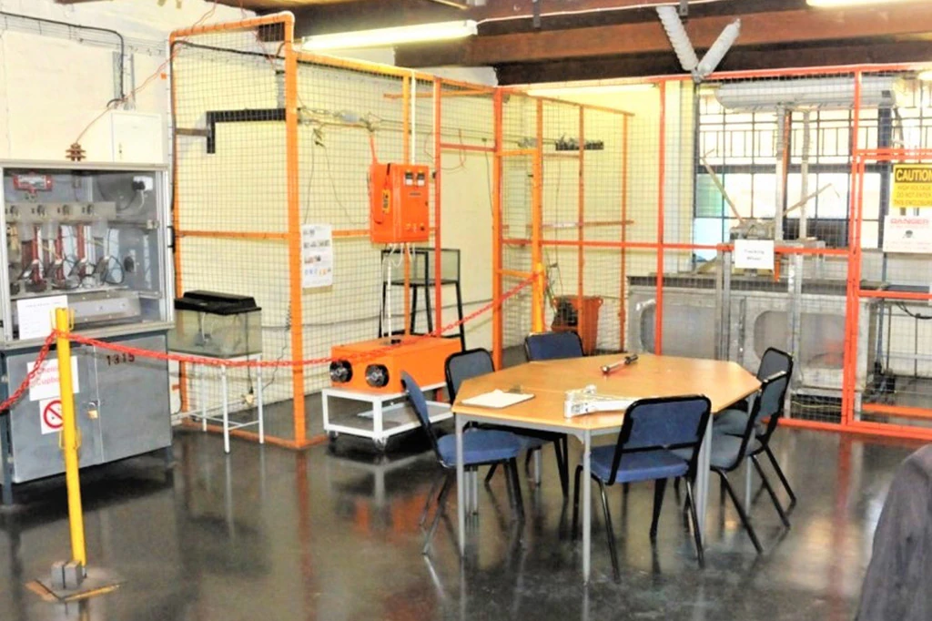Rotating wheel (dip and spray) tests