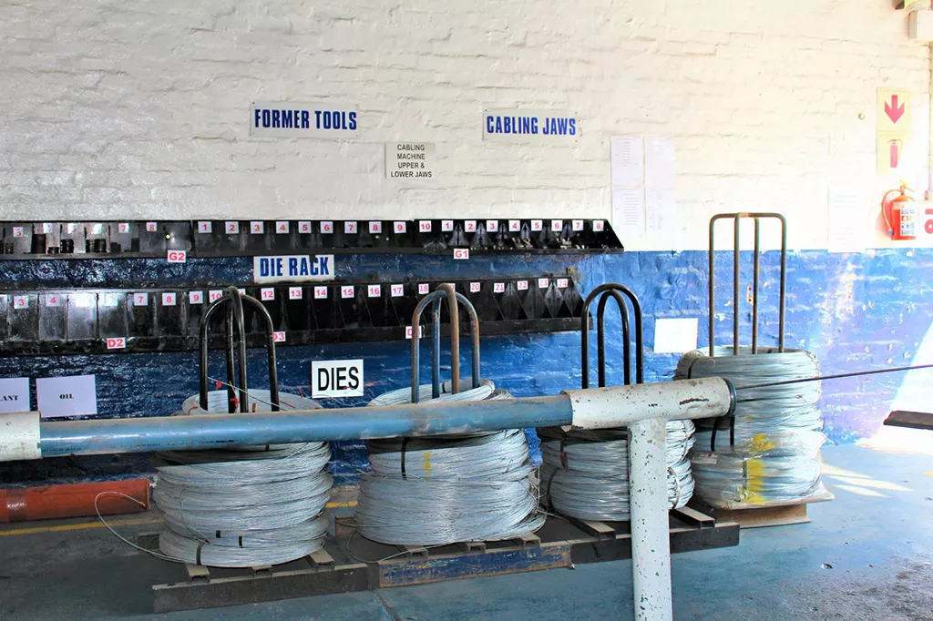 helical wire forming machine