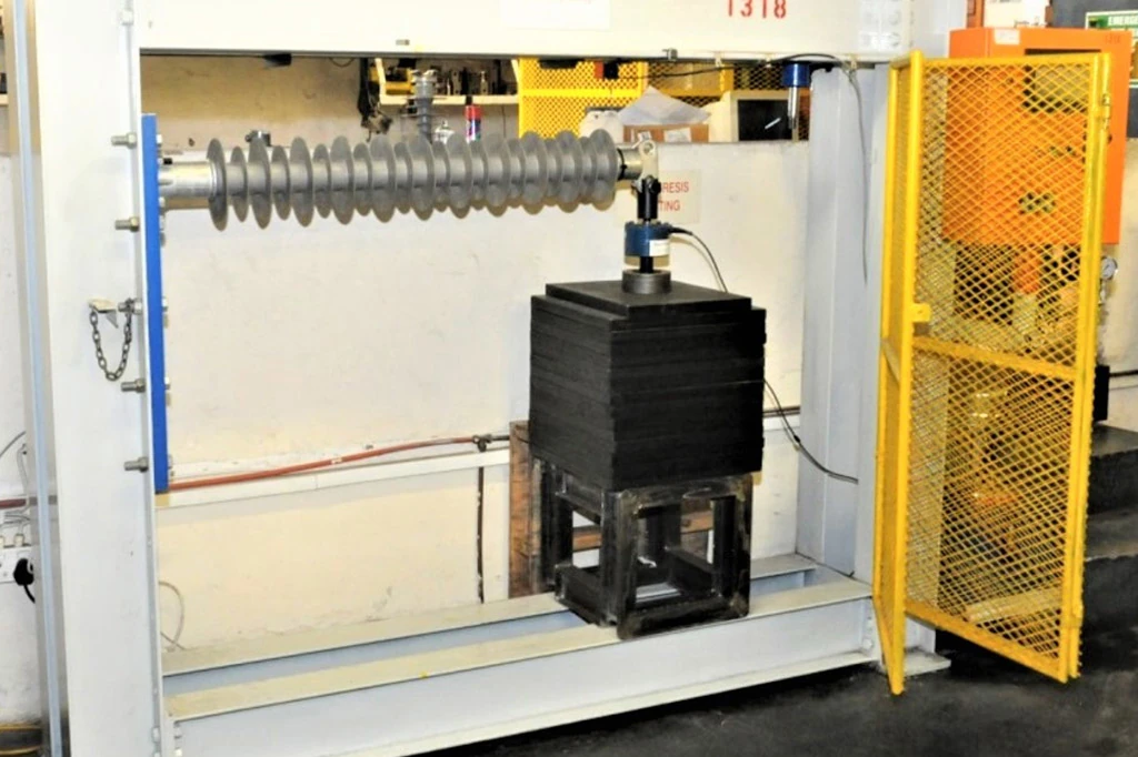 Mechanical laboratory